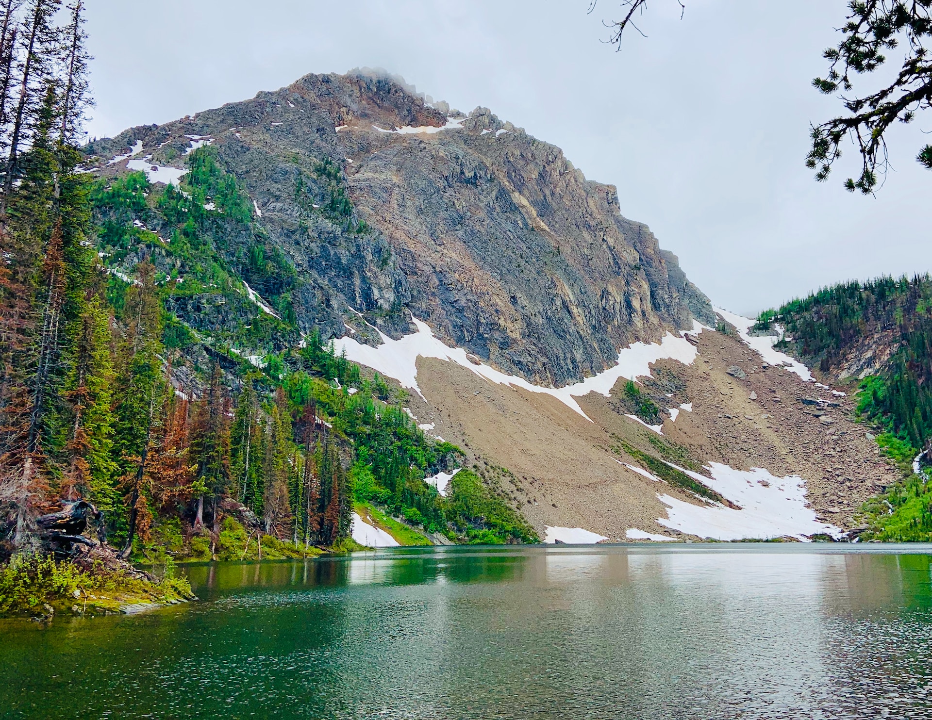 Du lịch Canada: Khám phá sự kỳ vĩ của Rocky Mountain